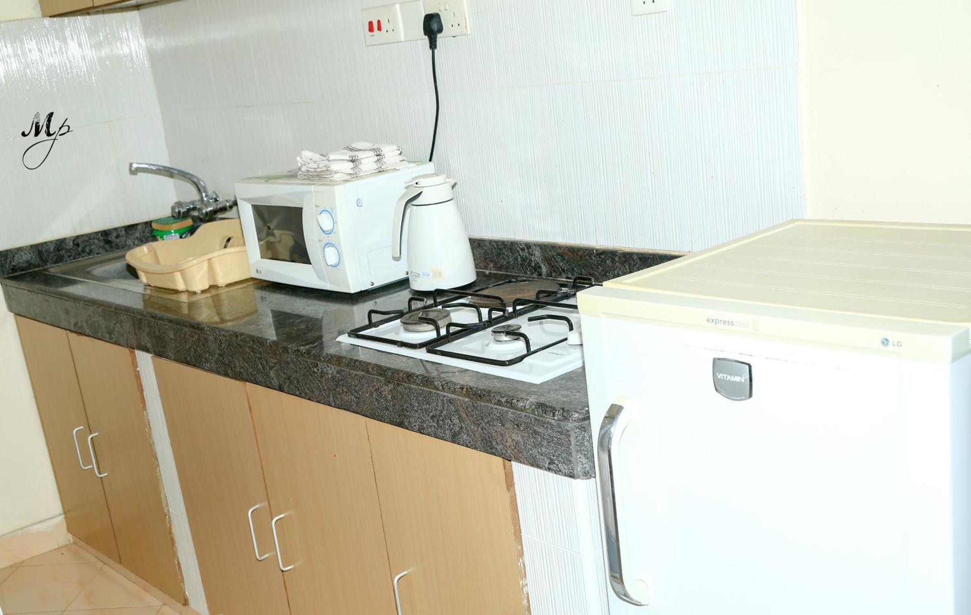 מומבסה Mei Place Apartments מראה חיצוני תמונה