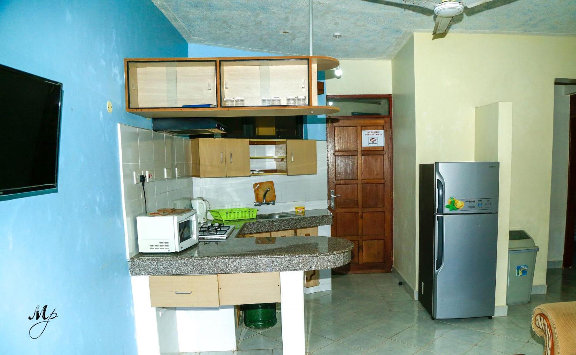 מומבסה Mei Place Apartments מראה חיצוני תמונה