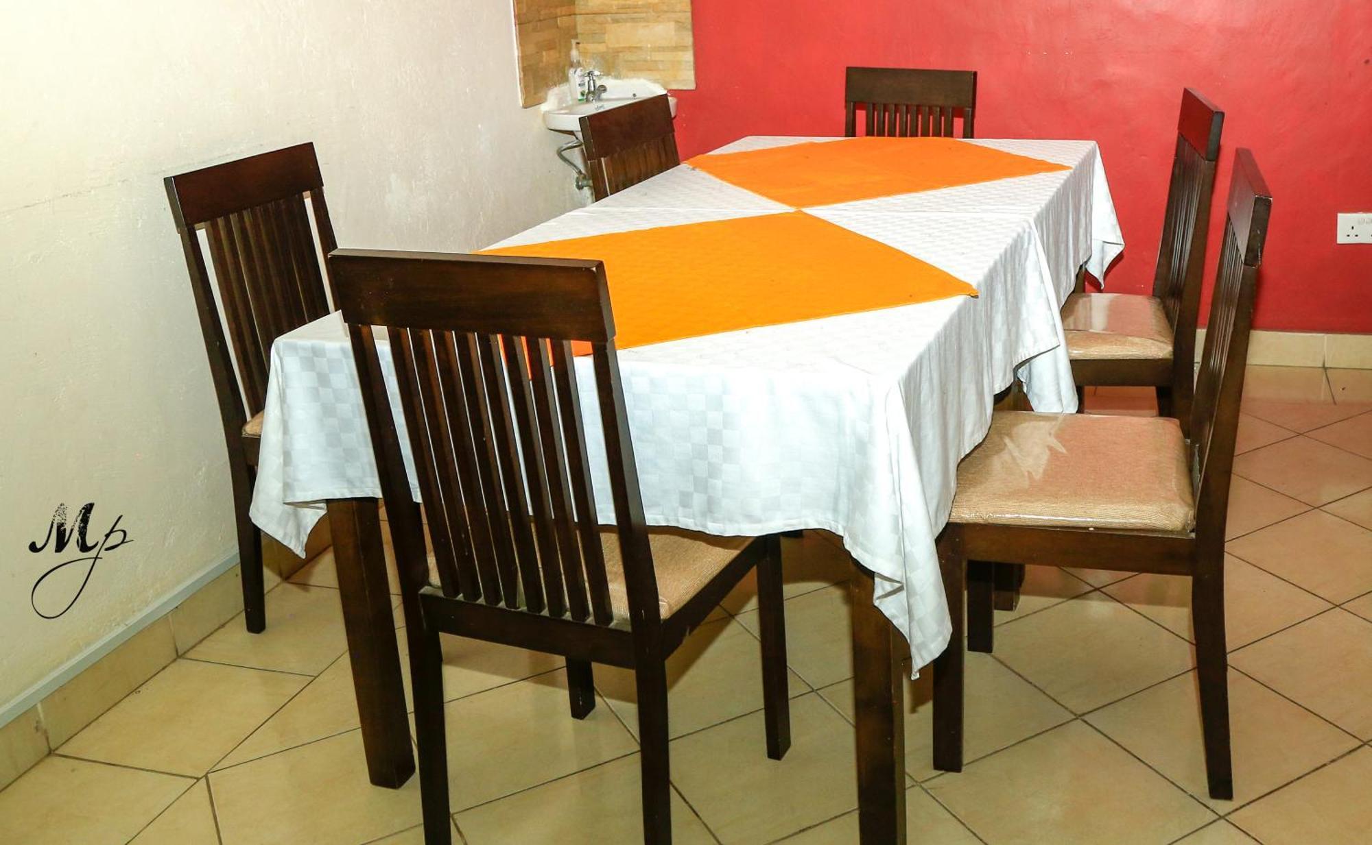מומבסה Mei Place Apartments מראה חיצוני תמונה