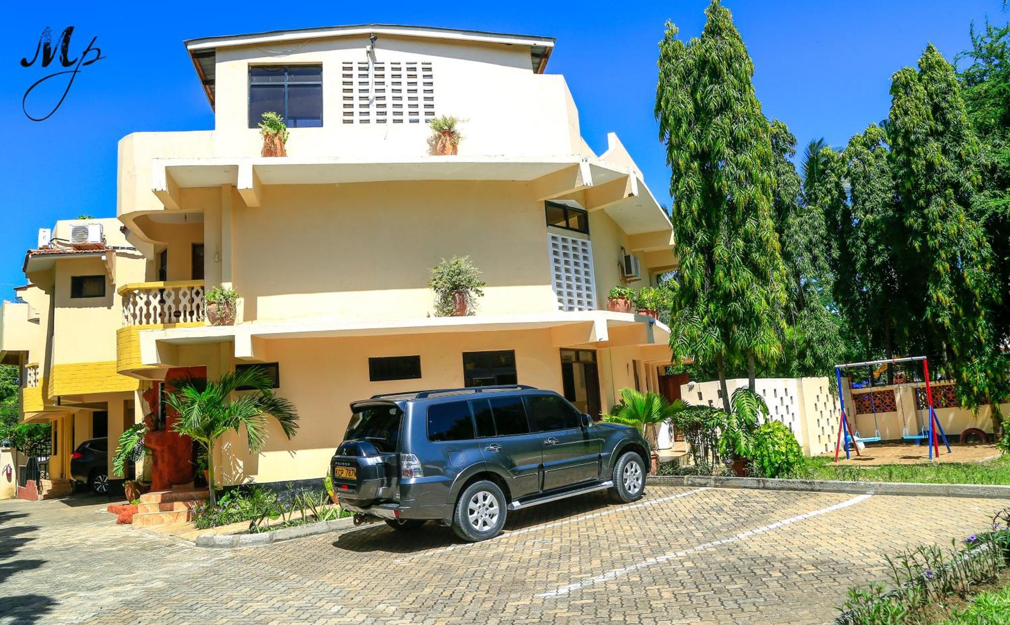 מומבסה Mei Place Apartments מראה חיצוני תמונה
