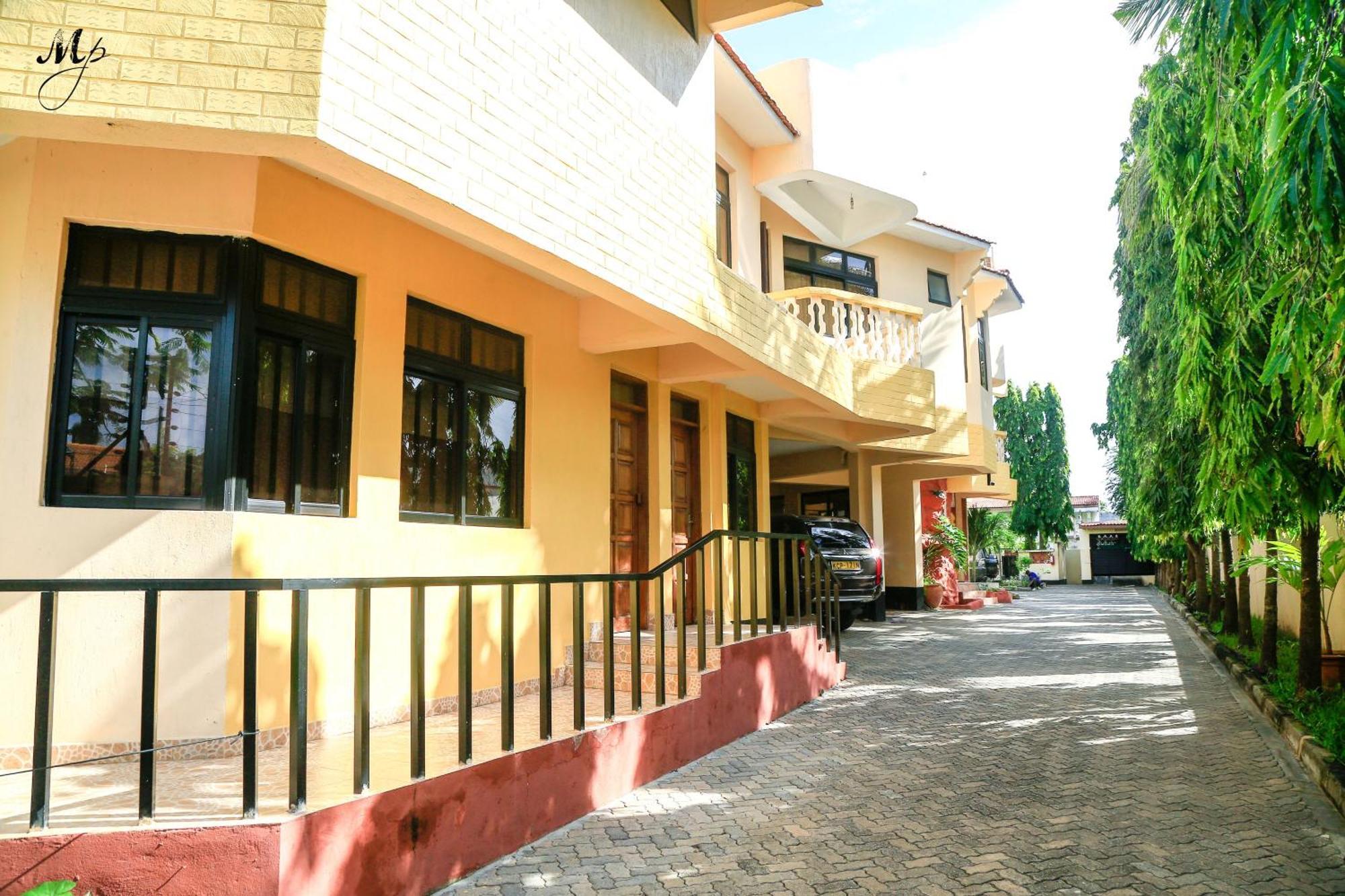 מומבסה Mei Place Apartments מראה חיצוני תמונה