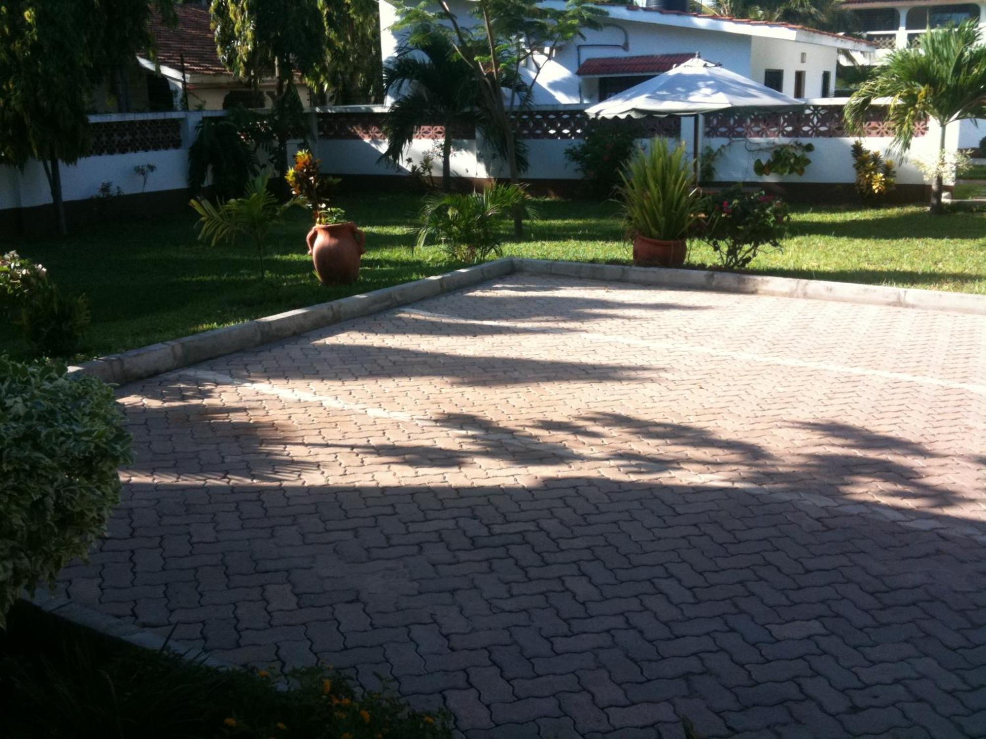 מומבסה Mei Place Apartments מראה חיצוני תמונה