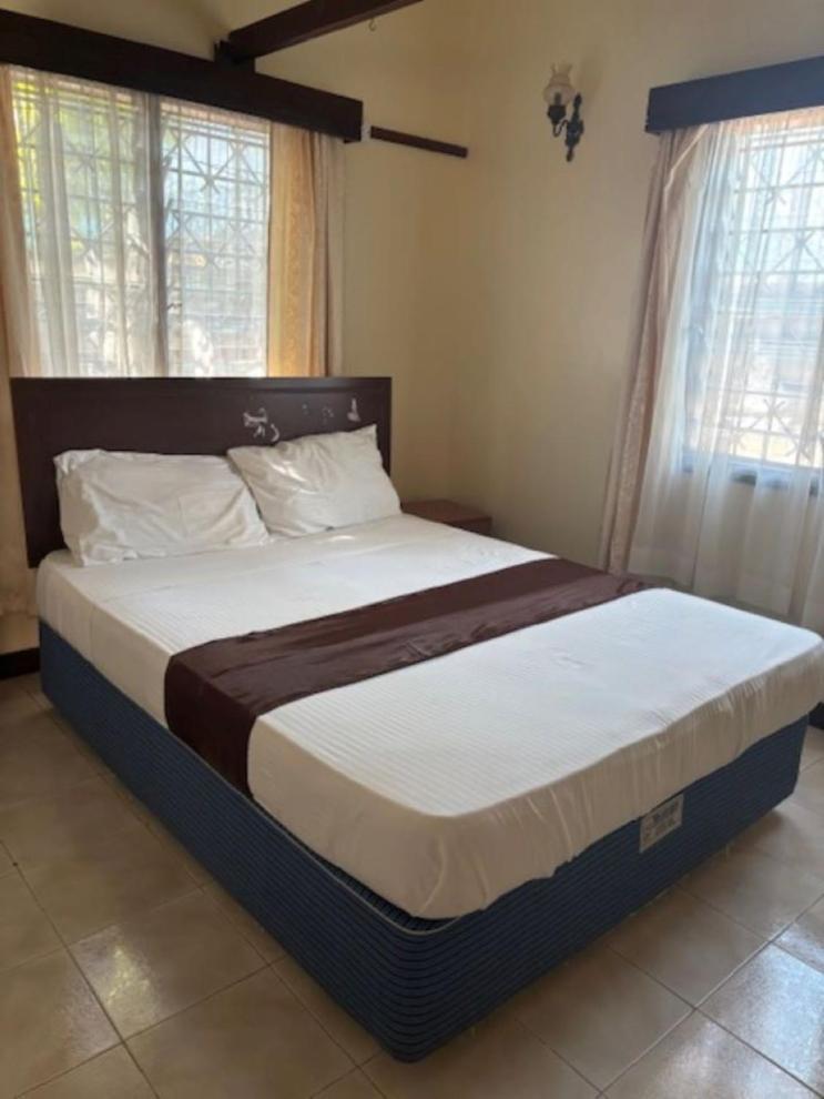 מומבסה Mei Place Apartments מראה חיצוני תמונה