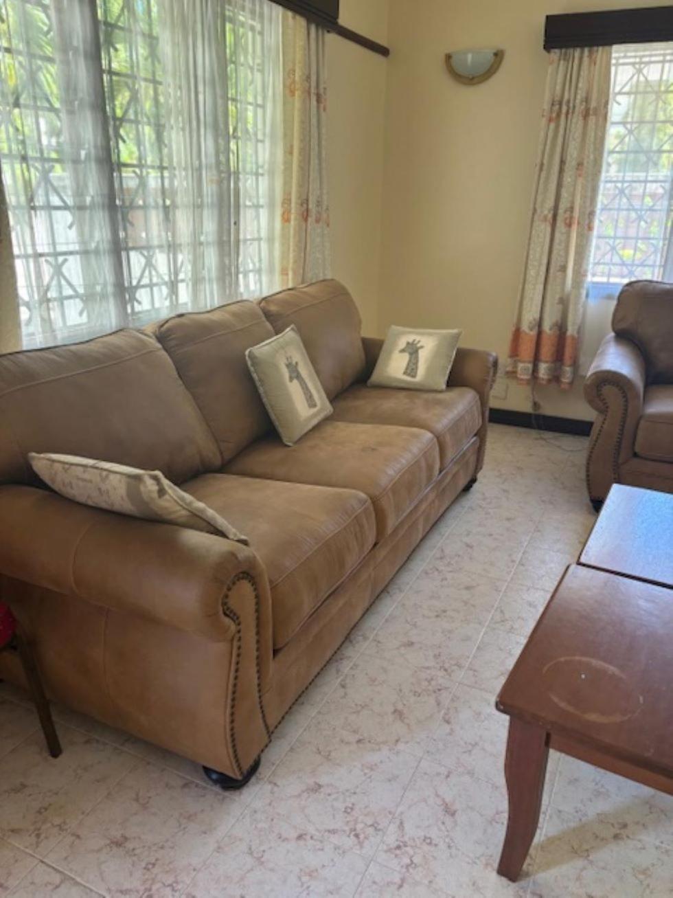 מומבסה Mei Place Apartments מראה חיצוני תמונה