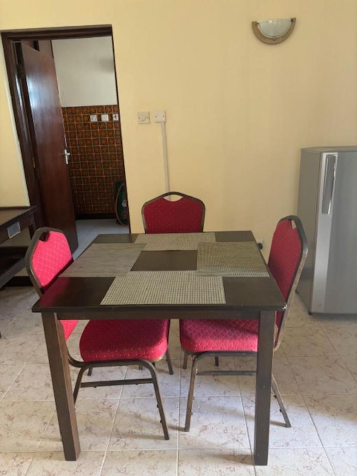 מומבסה Mei Place Apartments מראה חיצוני תמונה