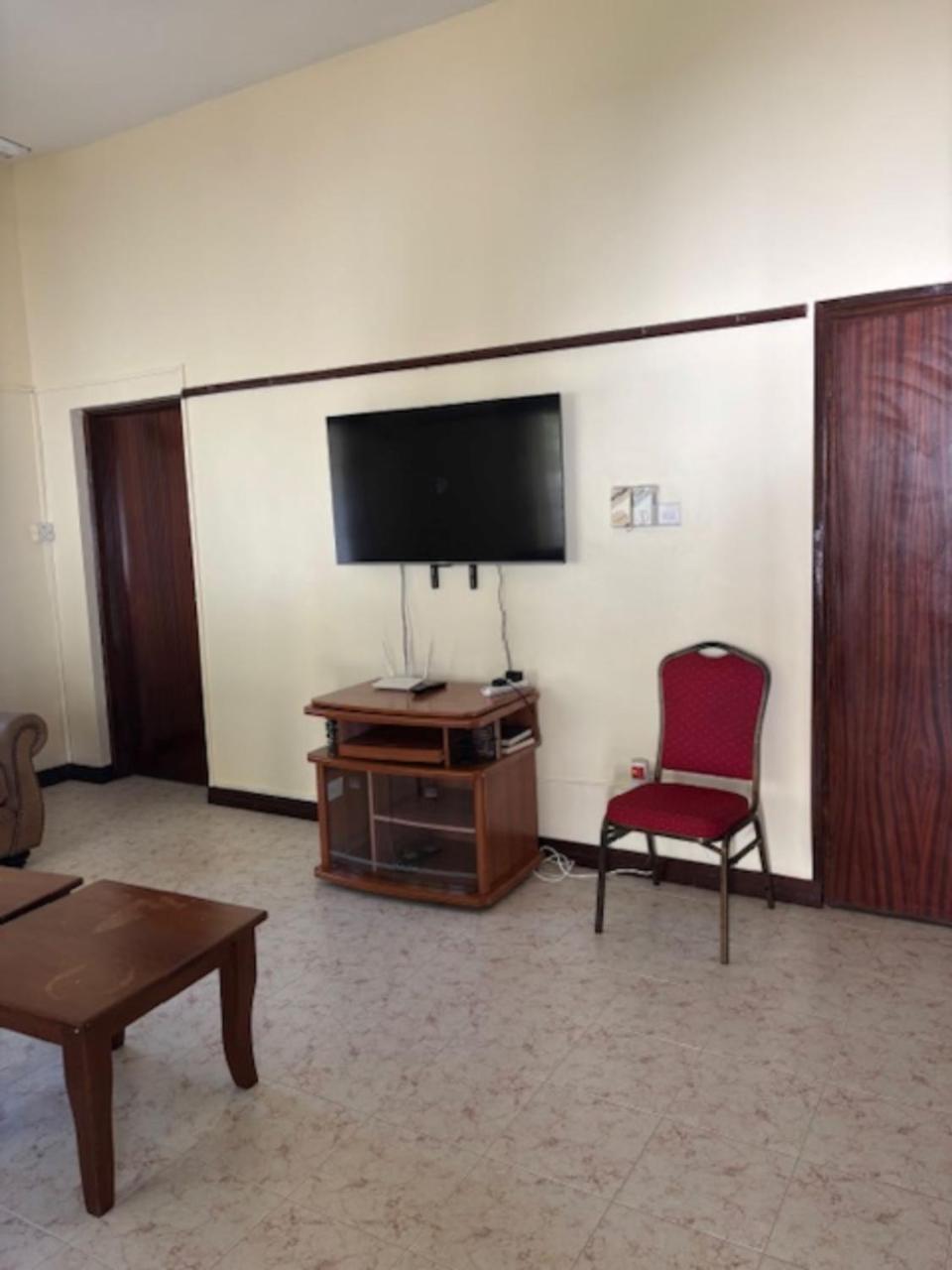מומבסה Mei Place Apartments מראה חיצוני תמונה