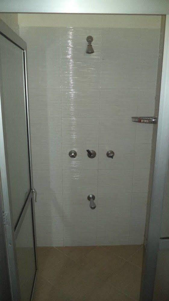 מומבסה Mei Place Apartments מראה חיצוני תמונה