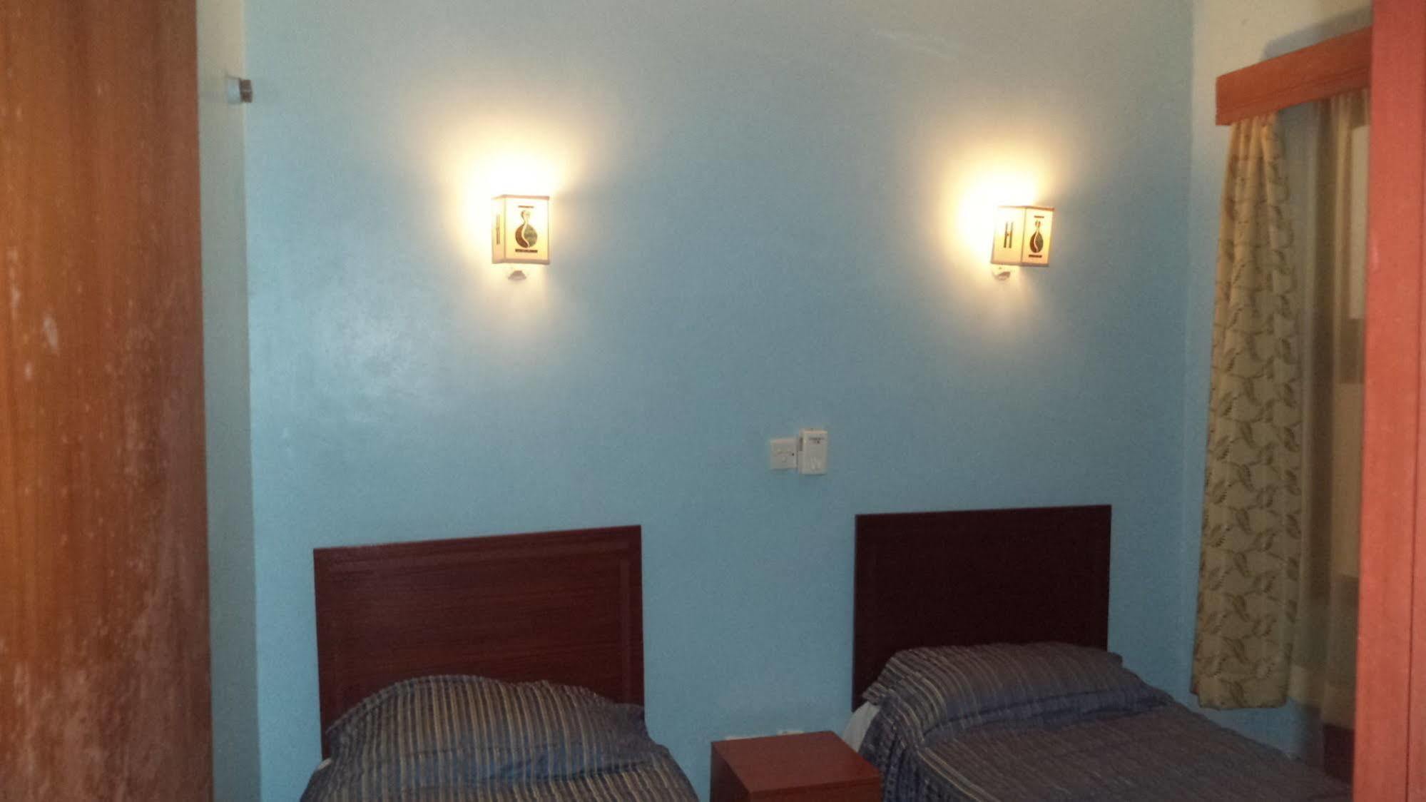 מומבסה Mei Place Apartments מראה חיצוני תמונה
